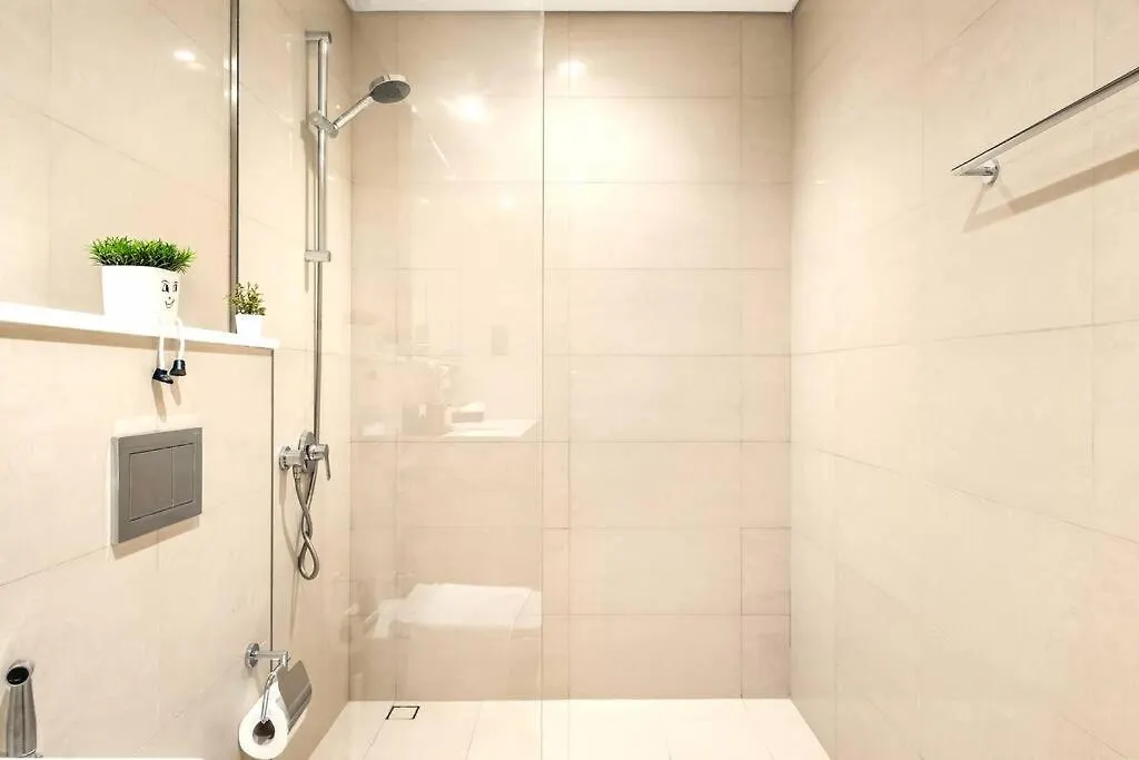Glow Sky Suite Trendy 1Br- Dubai Mall Access By Maxx Value Homes Apartment