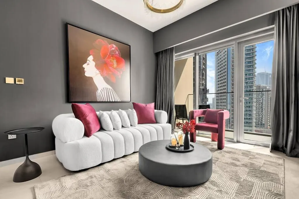 Glow Sky Suite Trendy 1Br- Dubai Mall Access By Maxx Value Homes 0*,  United Arab Emirates