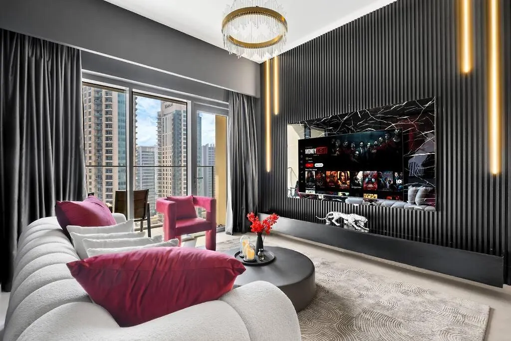Glow Sky Suite Trendy 1Br- Dubai Mall Access By Maxx Value Homes 0*,  United Arab Emirates